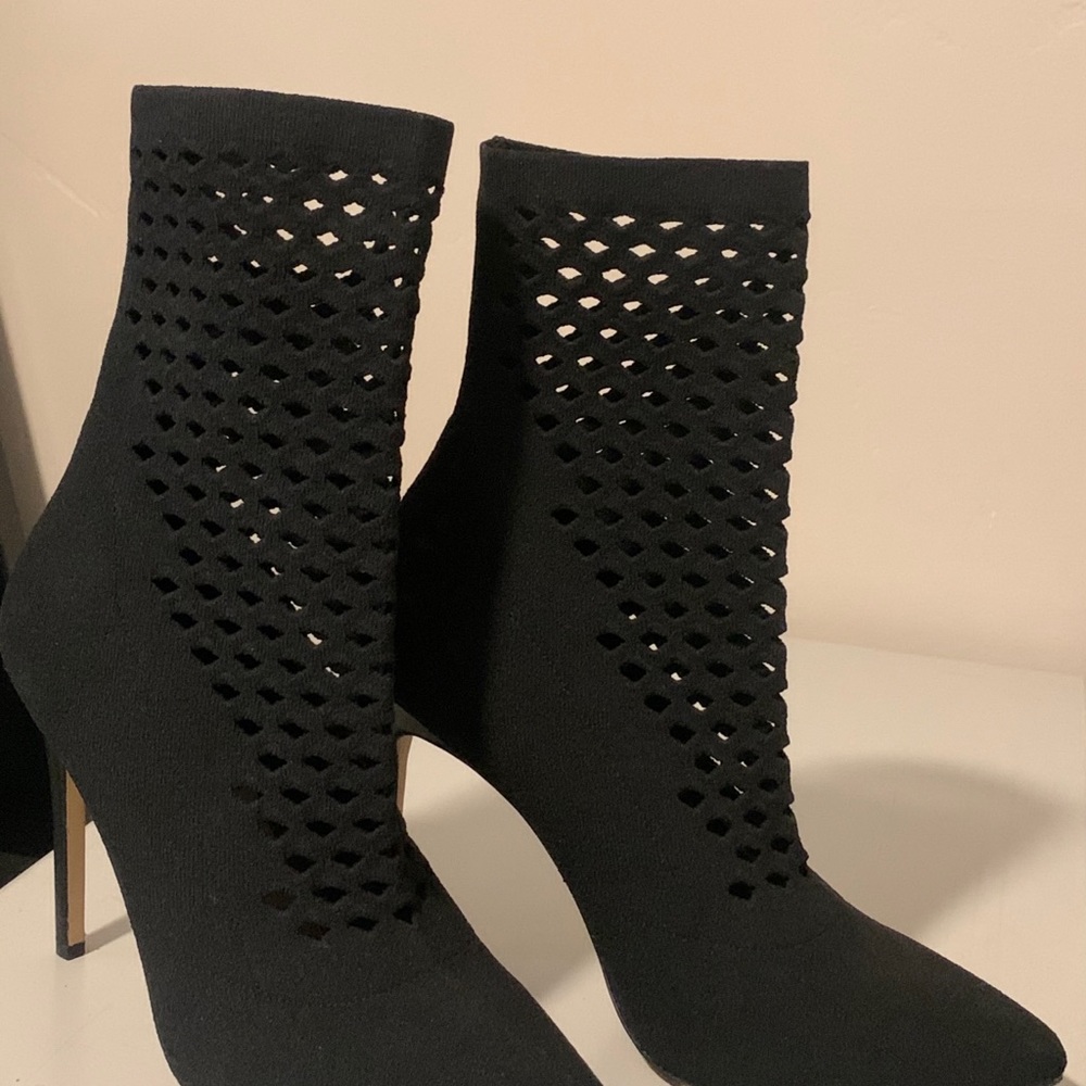 Stiletto 👠 pair of shoes